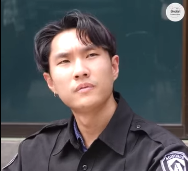 G1312001 ปลอมต วเป นรปถ