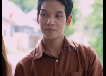 G1112002 EP1 หนังสั้น   ผัวกลับจากต่างประเทศแต่ดันเอาชู้กลับมาด้วย ! part2